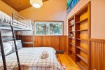 Queen/Twin Bunkbed Room at Cannon Beach Chalet